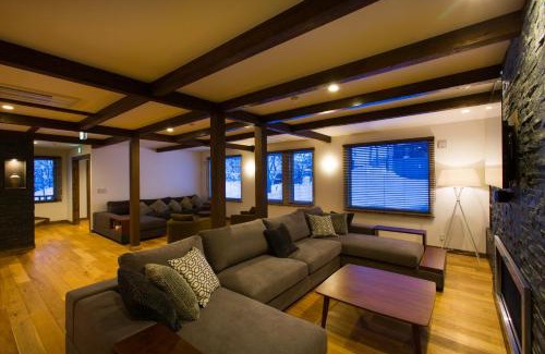 Hirafu Ski Chalet | Greystone