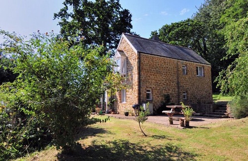 Chideock House | Greystones Cottage - Three Bedroom House, Sleeps 6