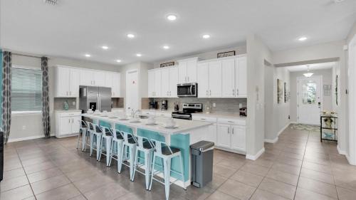 Kissimmee Villa | GRH11525 - Solara Resort - 9 Bed 6.5 Baths Villa