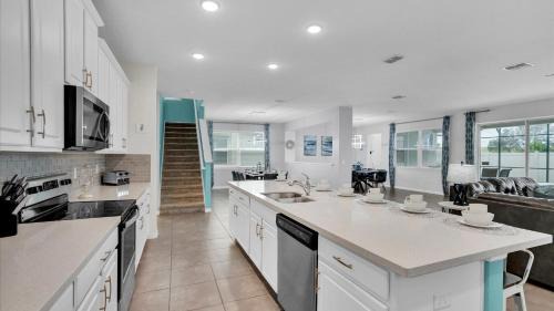 Kissimmee Villa | GRH11525 - Solara Resort - 9 Bed 6.5 Baths Villa