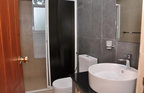 Warakapola Hotel | Grindlays Regency