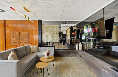 Ciburial Villa | Griya Keraton Villa by Kozystay - Dago