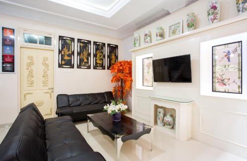 Yogyakarta House | Griya QQ Guest House