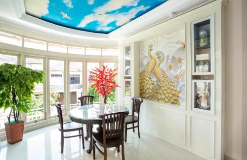 Yogyakarta House | Griya QQ Guest House