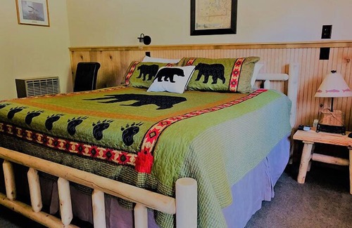 Silver Gate Cabin | Grizzly Lodge