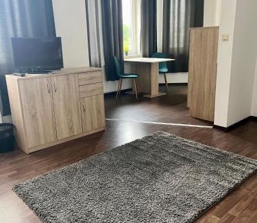 Goethestraße Apartment | Großes 1 Zimmer Apartment