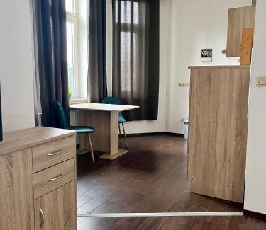 Goethestraße Apartment | Großes 1 Zimmer Apartment