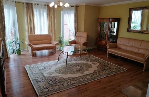 Region Hannover District Apartment | Großes 4 Zimmer Apartment nähe Messe Hannover