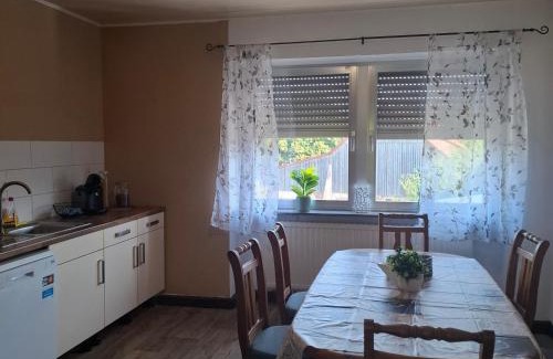 Oberdorla Apartment | Großzügige Ferienwohnung Wagner Heusweiler