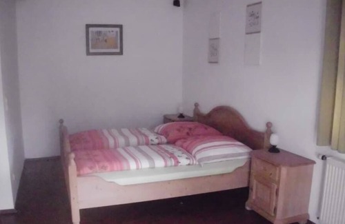 Untergriesbach Apartment | Großzügige FeWo (70qm) mit 2 Schlafzimmern & Wohnküche