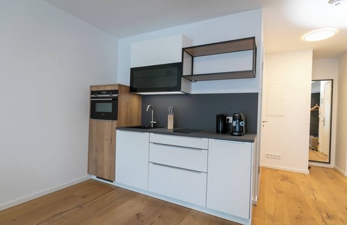 Alt-Treptow Apartment | Großzügiges Apartment im 1.OG mit Lift in Berlin