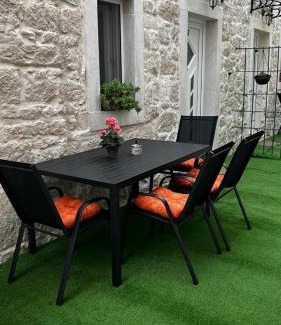 Opuzen Apartment | Grošovi Dvori