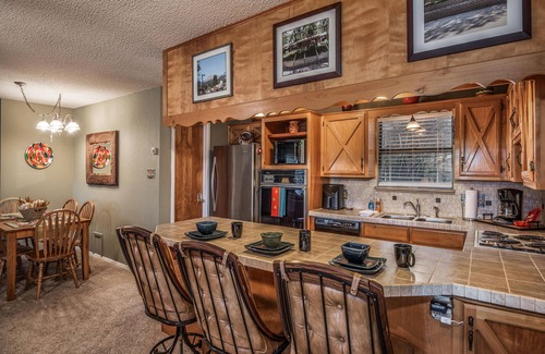 Ruidoso Cabin | Groovy View | Great Location + Outdoor Spaces & Views!