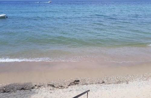 Nea Potidaia House | Ground beach studio
