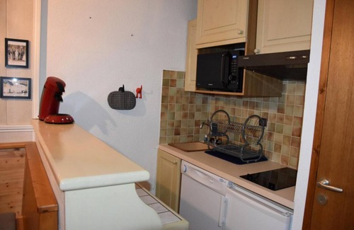 Pralognan-la-Vanoise Apartment | Ground floor, swimming pool, terrace, tv, ski locker, 27m², Pralognan-la-Vanoise