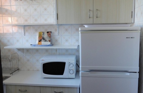 Torredembarra Apartment | Ground Floor Apartment 250m from Beach with Terrace in Torredembarra