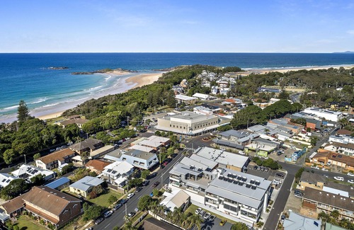 Sawtell Apartment | Ground floor apartment sleeping 5 guests - right next to the beach!