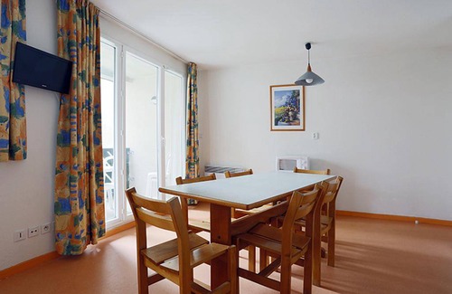 Peyragudes Apartment | Ground floor, balcony, tv, ski locker, 28m², Peyragudes
