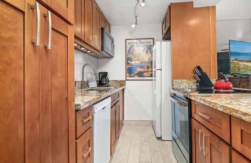 Honokowai Condo | Ground Floor Condo with Direct Pacific Ocean Views at Kaleialoha!
