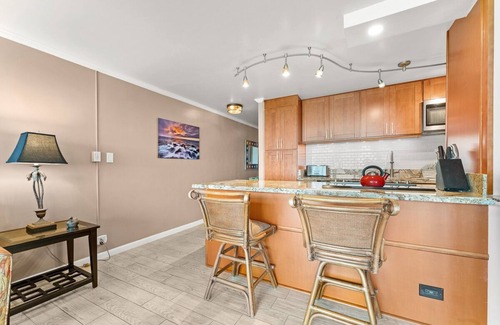 Honokowai Condo | Ground Floor Condo with Direct Pacific Ocean Views at Kaleialoha!