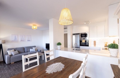 Vilafortuny Apartment | Ground floor flat on the beachfront in Cambrils - 247 UHC DMS V