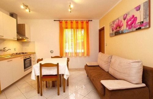 Rovinj Apartment | Ground floor retreat with bbq
