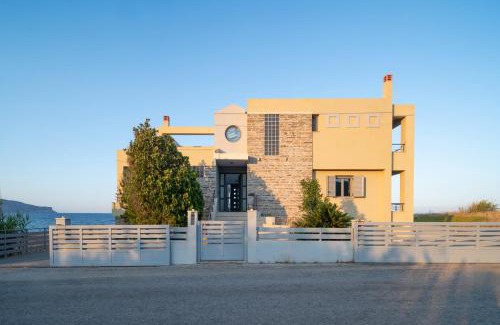 Trochalia Apartment | Ground Floor Studio by the sea