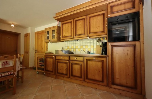 Les Houches Apartment | Ground floor, view mountain, terrace, tv, ski locker, 55m², Les Houches