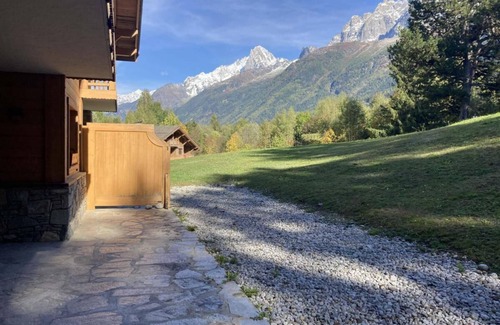 Les Houches Apartment | Ground floor, view mountain, terrace, tv, ski locker, 55m², Les Houches