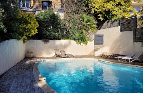 Cassis Villa | Ground floor villa with garden and pool