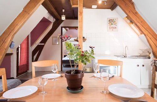Saint-Sauves-d'Auvergne House | group accommodation "les étangs", domain classified 3 stars.