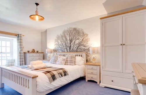 Brecon House | Group accommodation in the Brecon Beacon