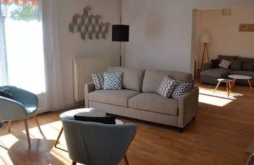 Blois House | Group gîte with pool and SPA in Blois