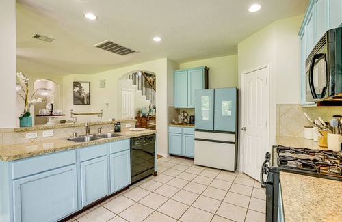 Houston House | Group-Ready Getaway in North Houston!