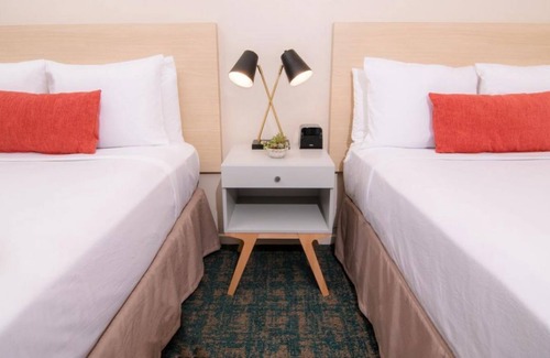 Isla Verde House | Group Vacation! 3 Awesome Units, Surfing, Snorkeling, Wildlife Viewing