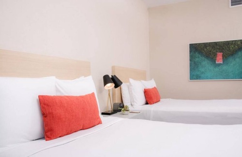 Isla Verde House | Group Vacation! 3 Awesome Units, Surfing, Snorkeling, Wildlife Viewing
