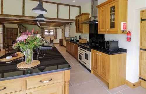 Wall-under-heywood Cottage | Grove Farm