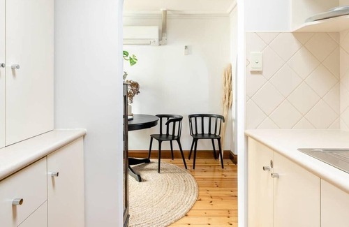 North Adelaide House | GRUMPY'S COTTAGE a renovated historic cottage