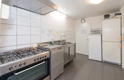 Dreislar House | Gruppenhaus am Bach