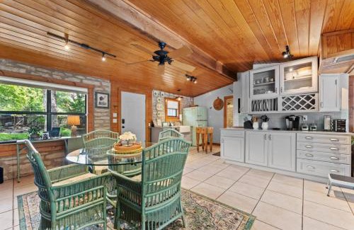 Canyon Lake House | Guadalupe River Cabin with Kayaks and BBQ