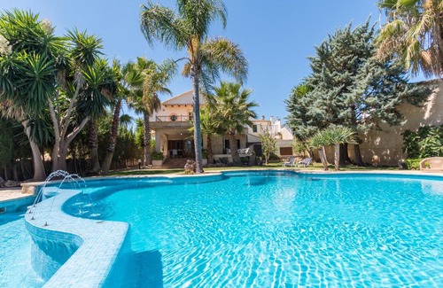 Inca House | Gual house with private pool