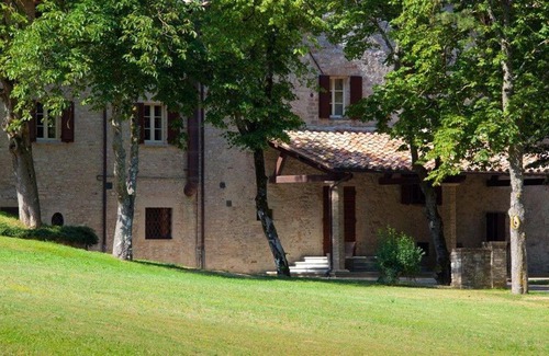 Nerbisci Villa | Gubbio Villa Sleeps 20 Pool Air Con WiFi