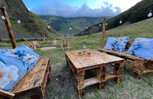 Kazbegi Apartment | Gudika გუდიკა