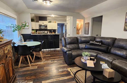 Coeur d'Alene House | Guest Favorite, Peaceful, Walkable to Dinning and Shopping & 5 -Star clean!