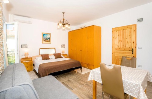 Rovinj House | Guest House AB Adria Home