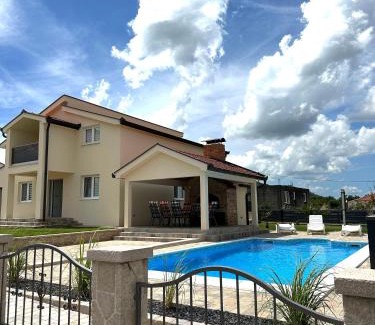 Trn House | Guest House Ana Marija