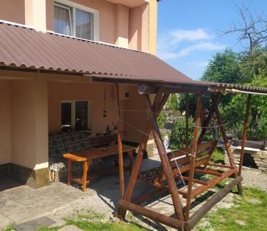 Kamenets-Podol'skiy House | Guest House Cherepaha