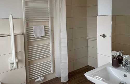 Pasewalk Apartment | Guest house double room (1) - yz Lokschuppen Pasewalk- Gästehaus Lokschuppen