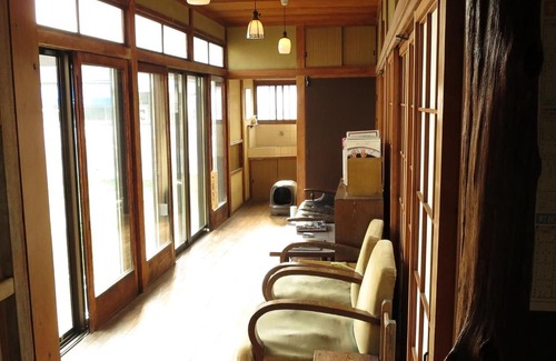 Naoshima House | Guest house Roji to Akari