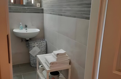 Striesen House | Guest House 'Romantikzimmer in Striesen' with Shared Terrace, Shared Garden and Wi-Fi